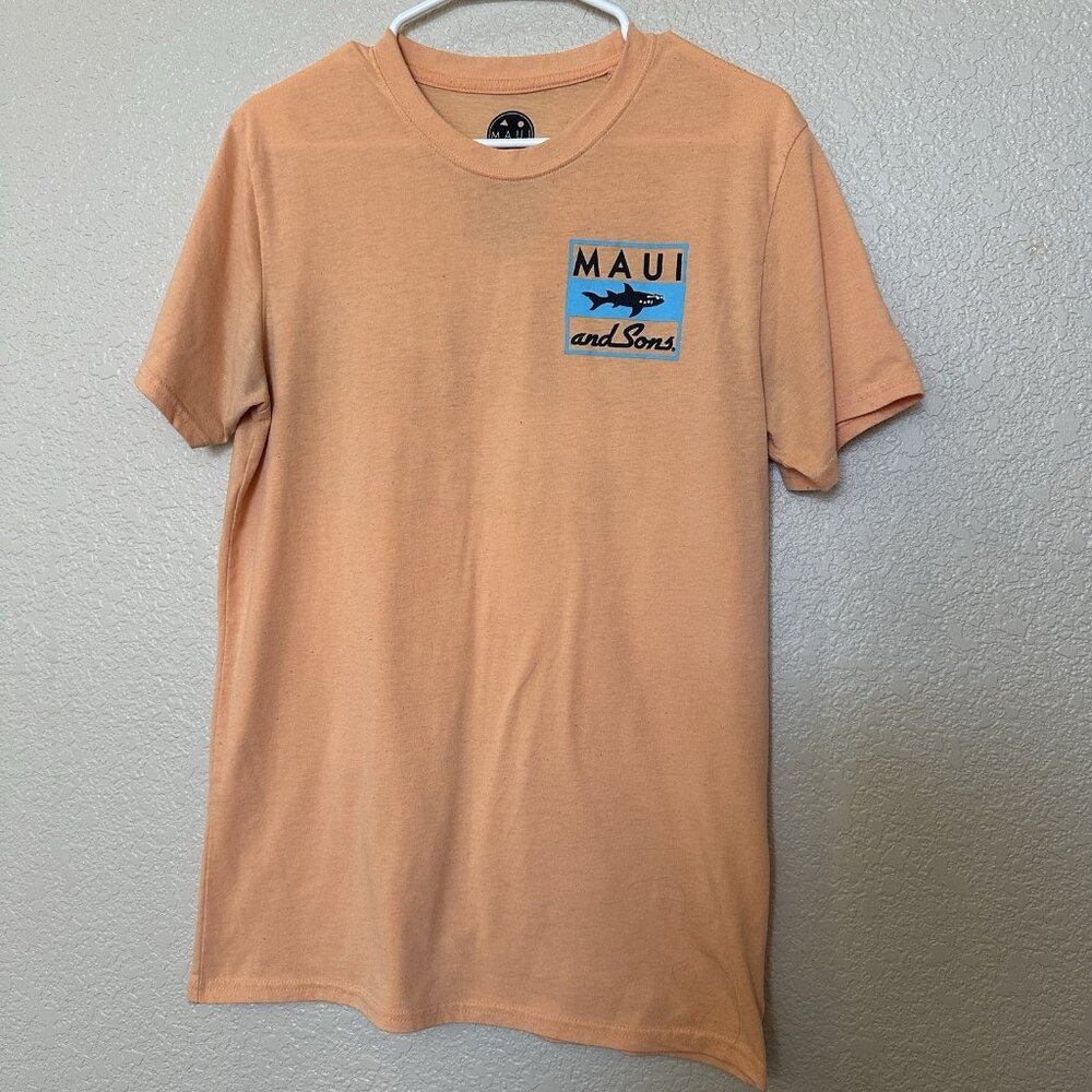 Maui and Sons T Shirt Men Size Med Shark Box Logo Orange Peach Crew Neck Mango